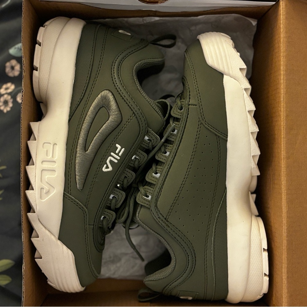 Fila Disrupter 2- Dusty Olive, Turtle Dove